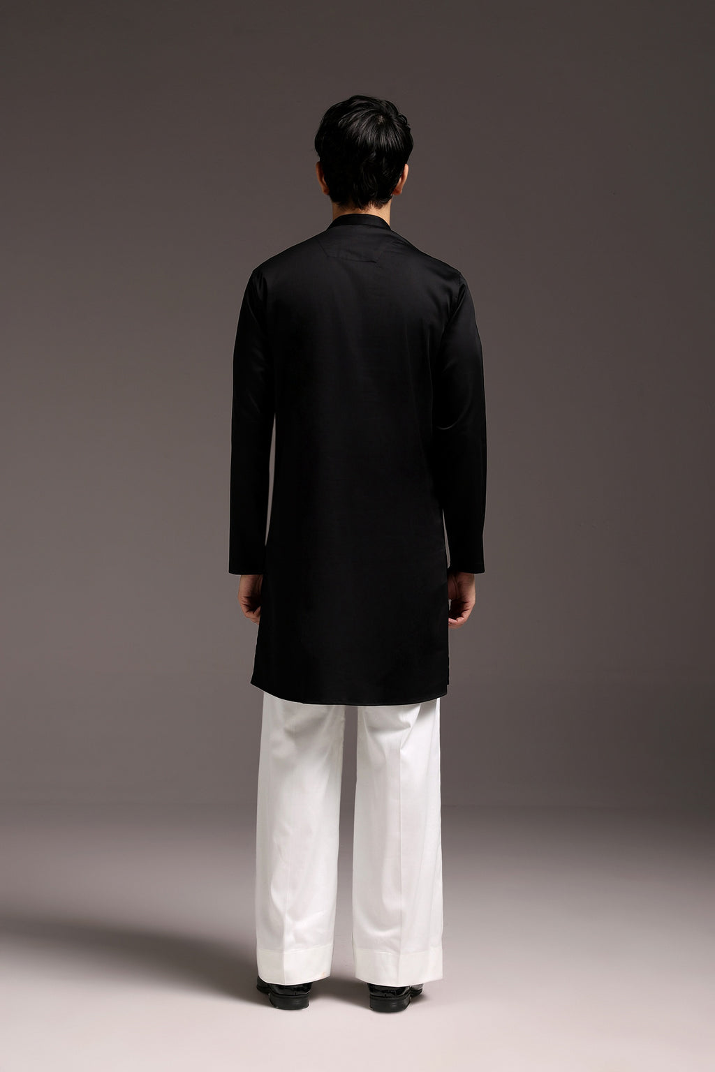 Gradenia - Hand Embroidered Designer Kurta