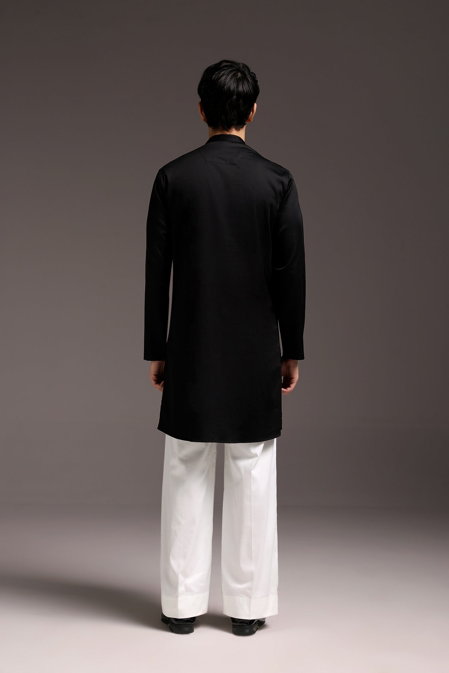 Gradenia - Hand Embroidered Designer Kurta