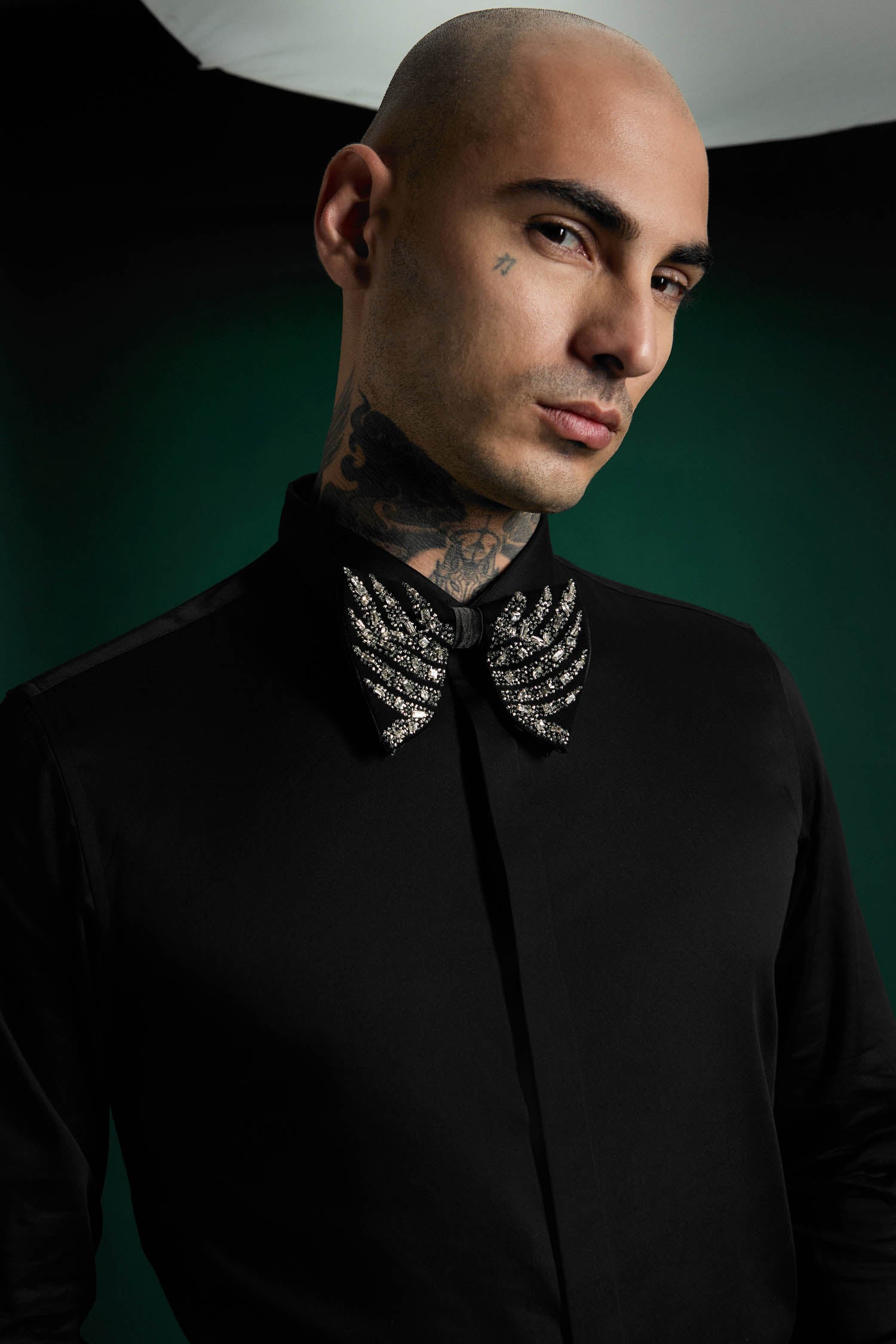 Avian - Hand Embroidered Designer Bow-Tie