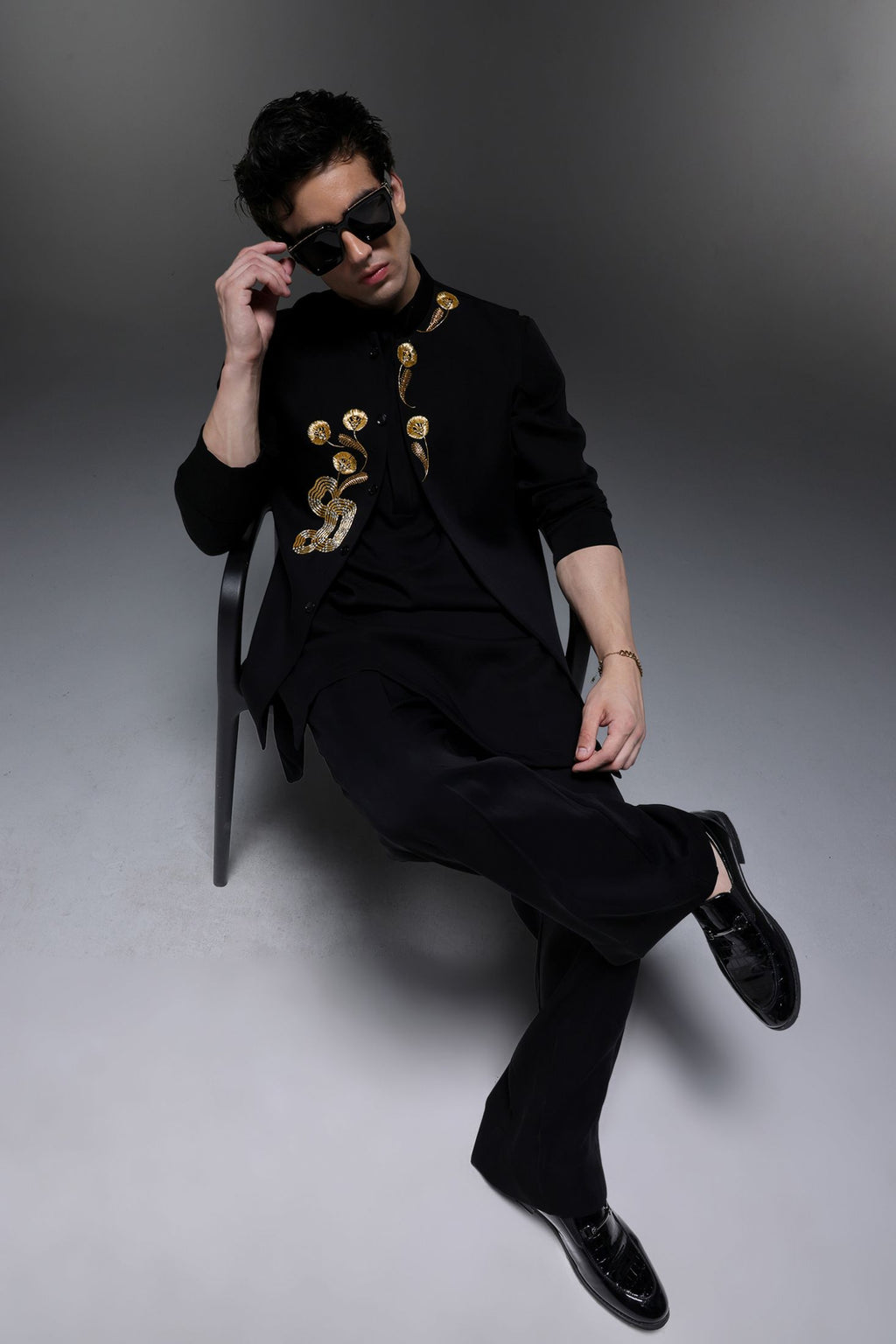 Fiore - Hand Embroidered Designer Bundi With Kurta - Black