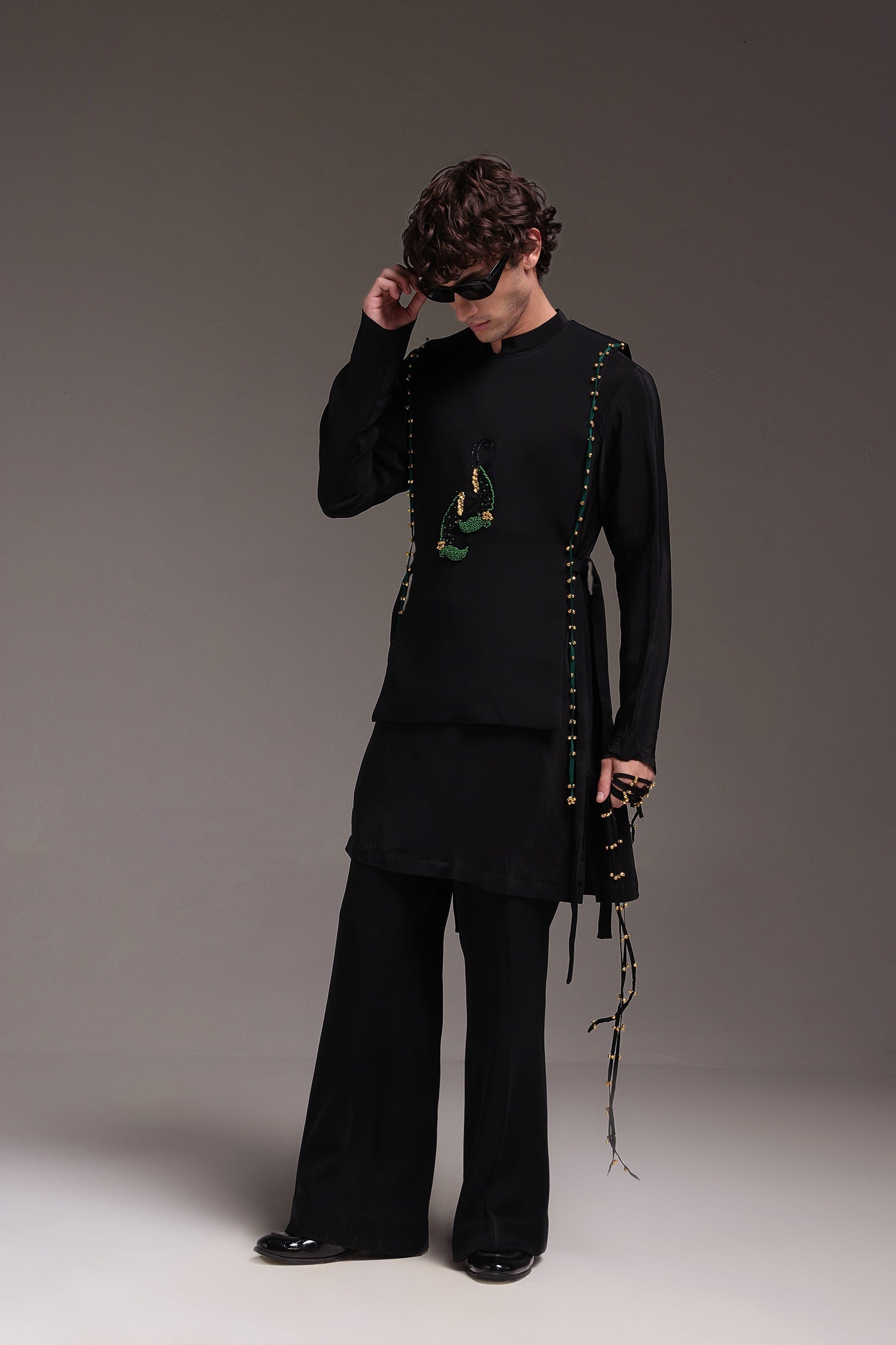 Boteh(Paisley) - Hand Embroidered Designer Bib
