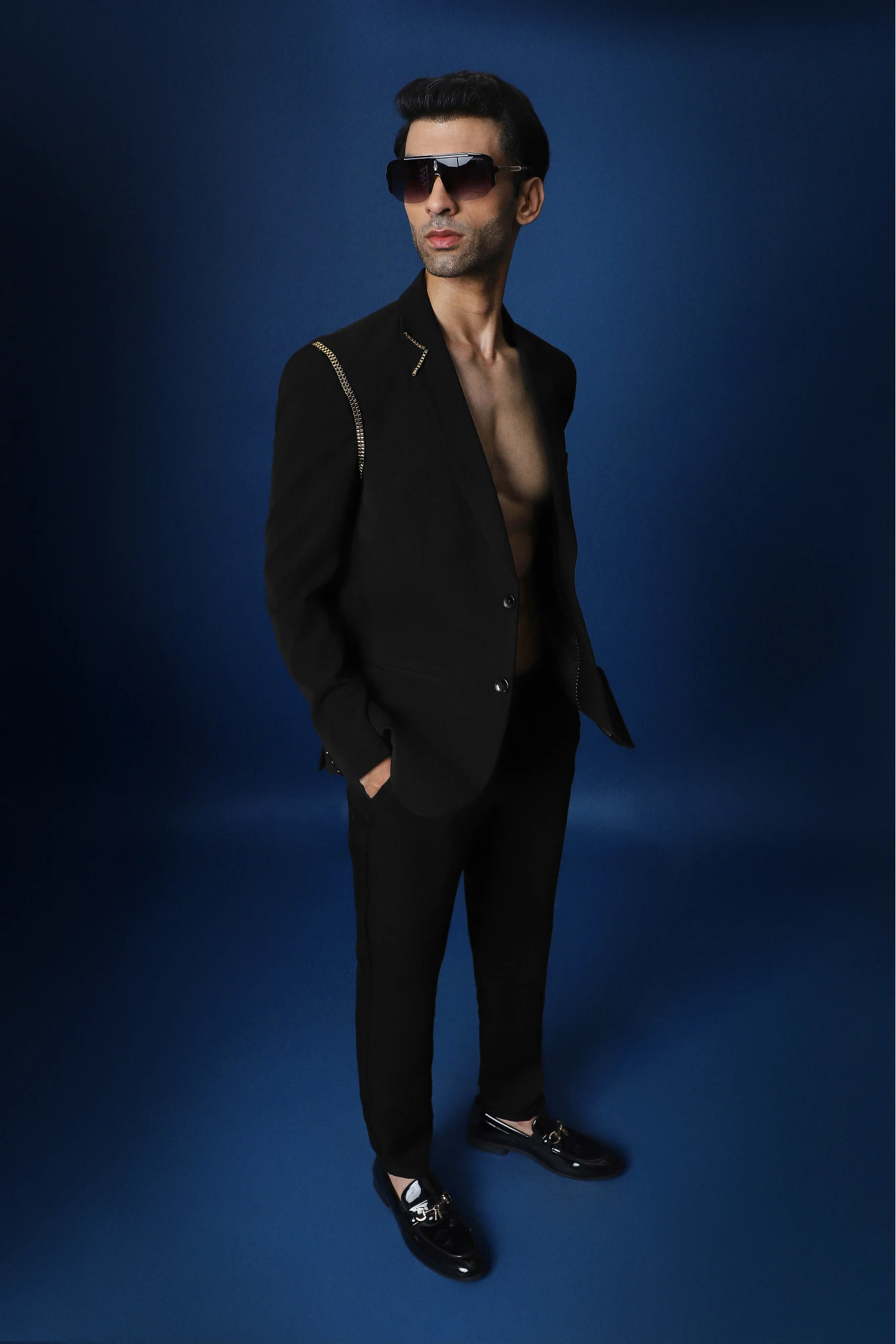 Metal Chain Hand Embroidered Tuxedo - Black