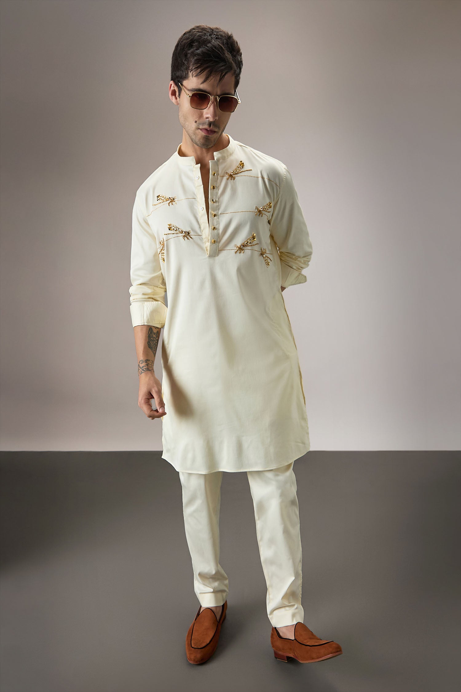 Dameslfly (Dragonfly)-Hand Embroidered Designer Kurta -Ivory