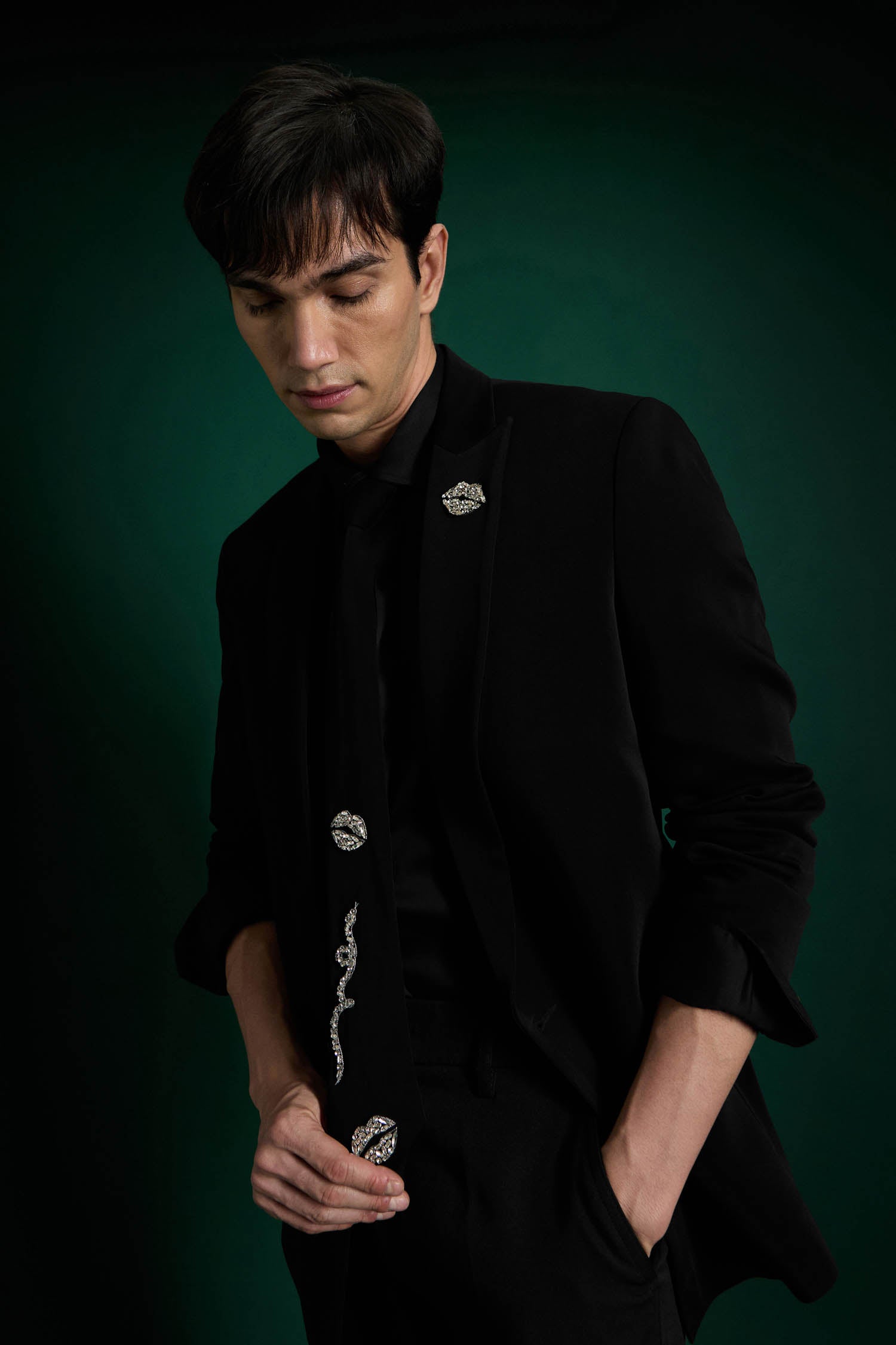 Kiss- Hand Embroidered Designer Tie