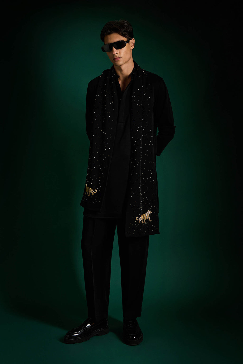 Bobcat Hand Embroidered Designer Shawl Set With Kurta And Pant