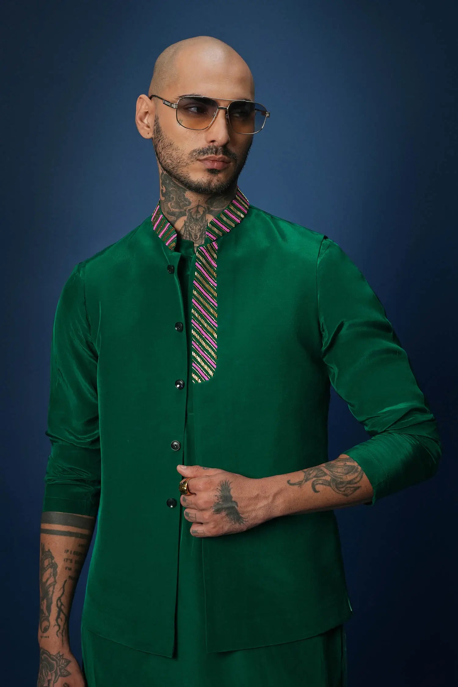 Band Baja Barat Hand Embroidered Bundi Set - Green