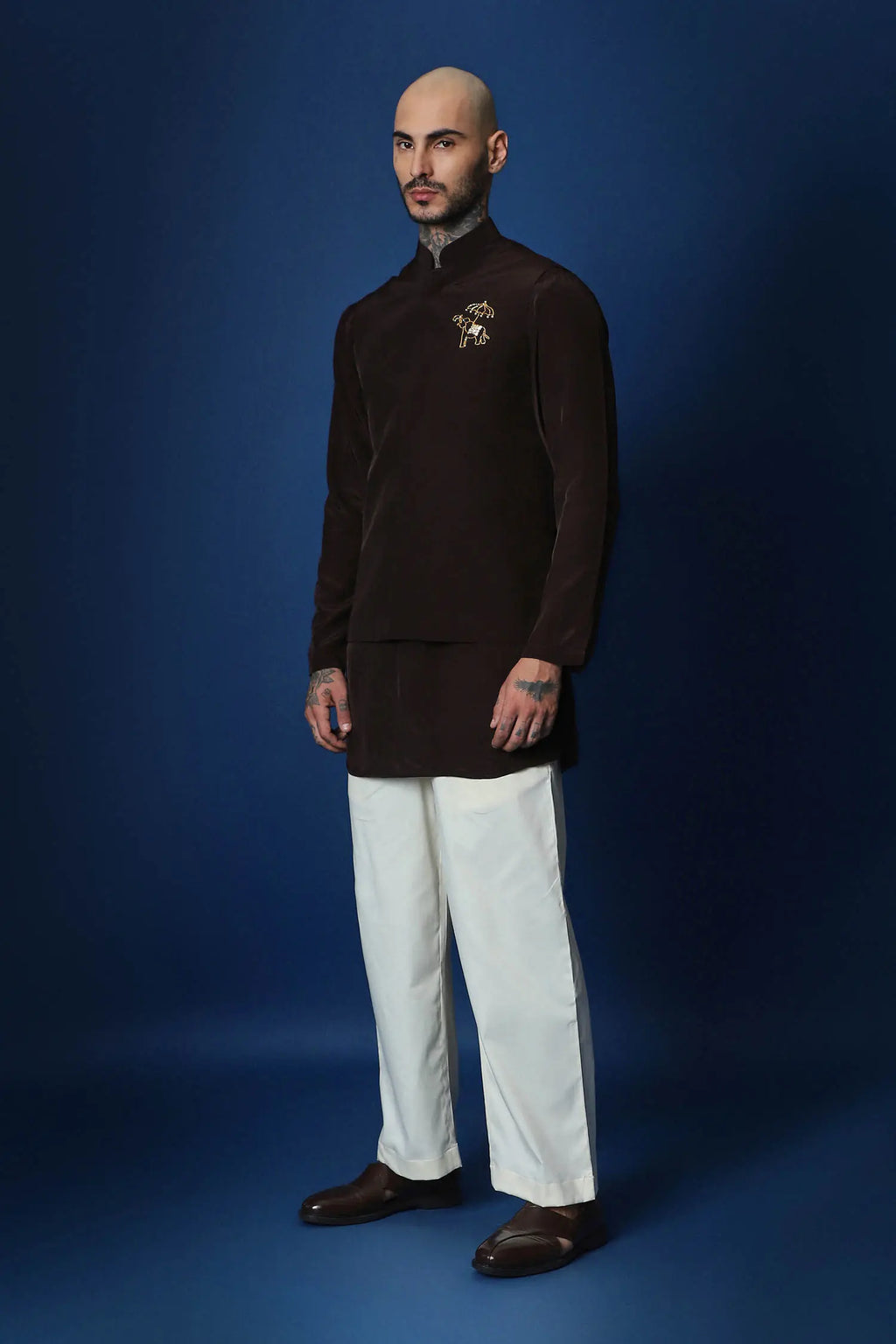 Swaagat Nahin Karoge Humara Hand Embroidered Bundi Set - Brown